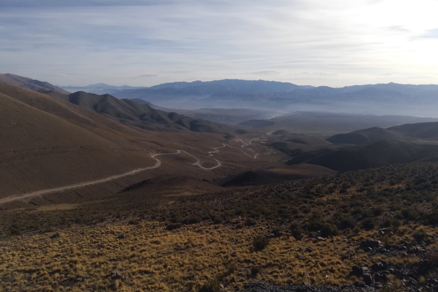 Atacama de carro - Vista da RP13 na Quebrada de Humahuaca