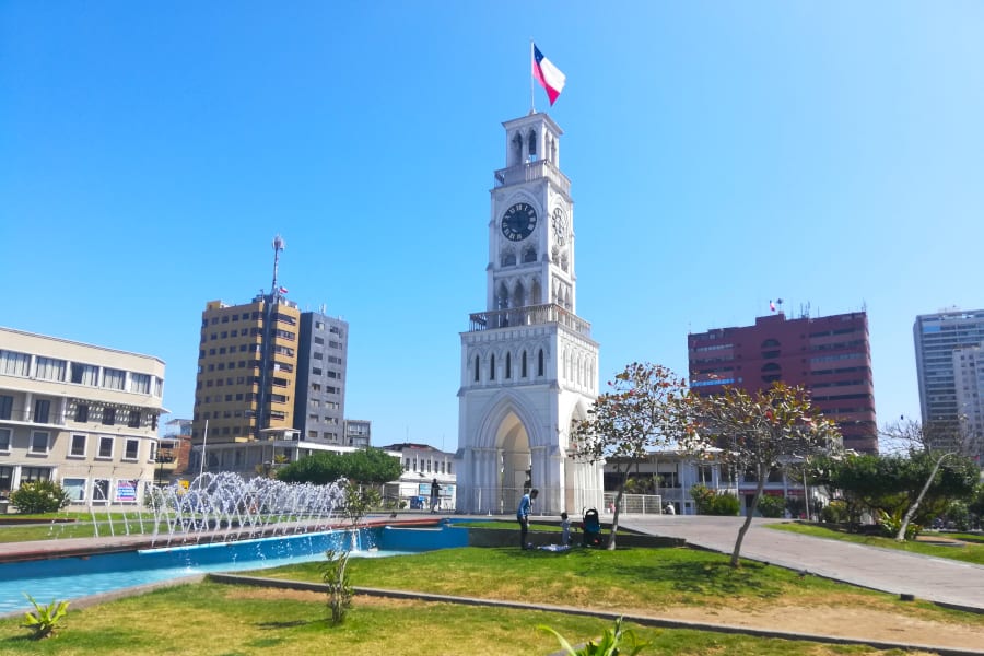 Atacama de carro - balneário de iquique e humberstone - torre do relógio Iquique