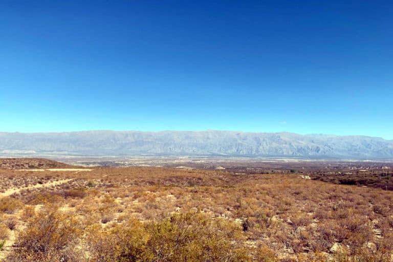 Atacama de carro: Doces e estrelas no caminho para Roque Saenz Peña